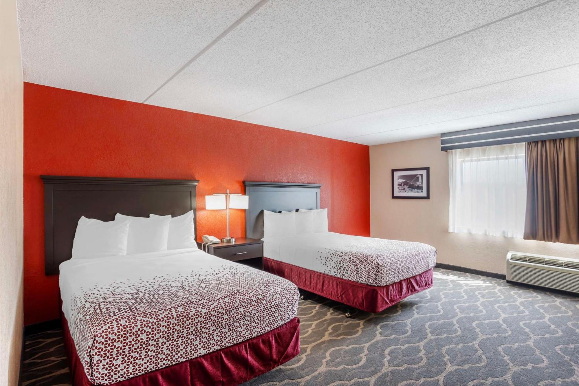 Best Western Inn At Blakeslee-Pocono Экстерьер фото