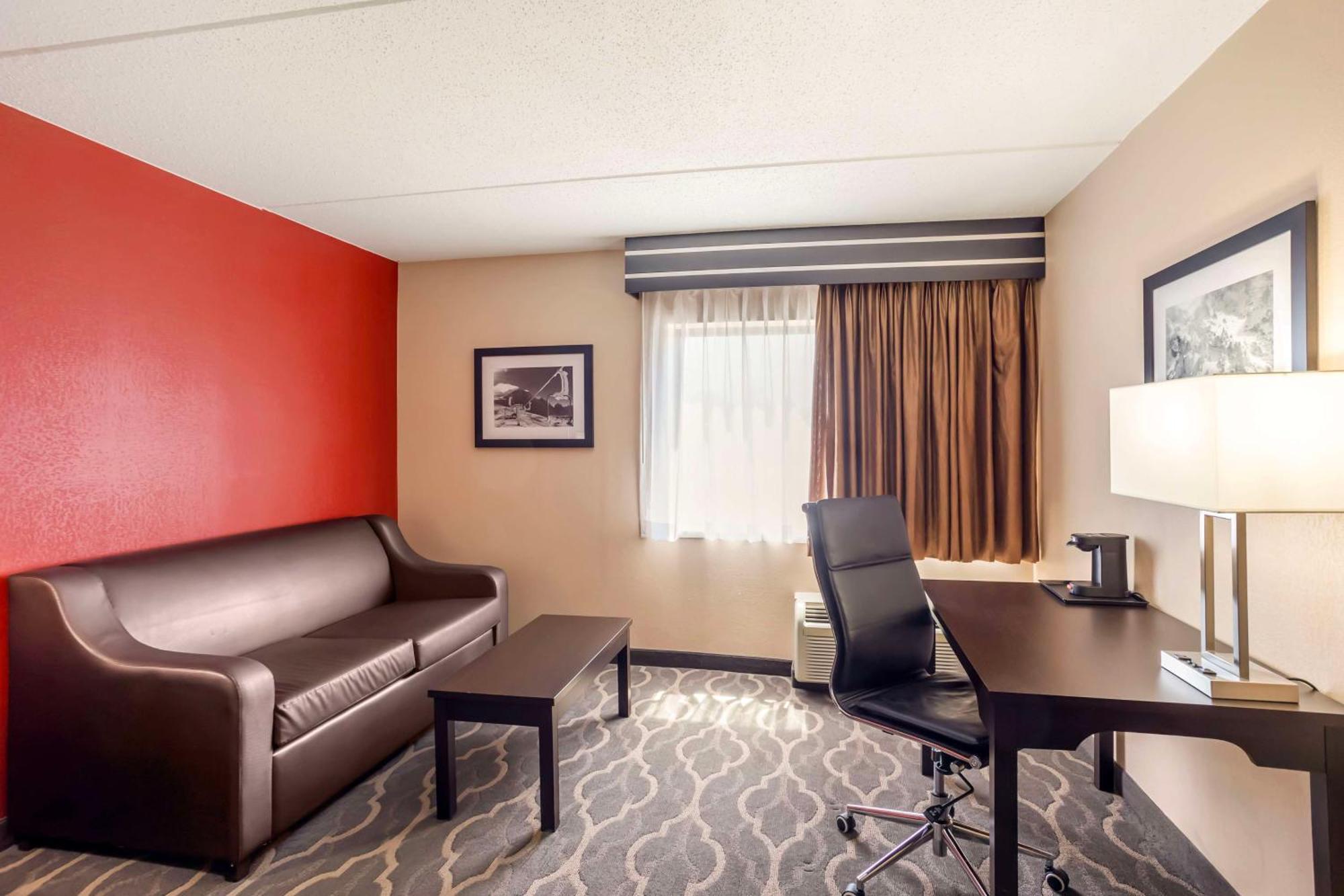Best Western Inn At Blakeslee-Pocono Экстерьер фото