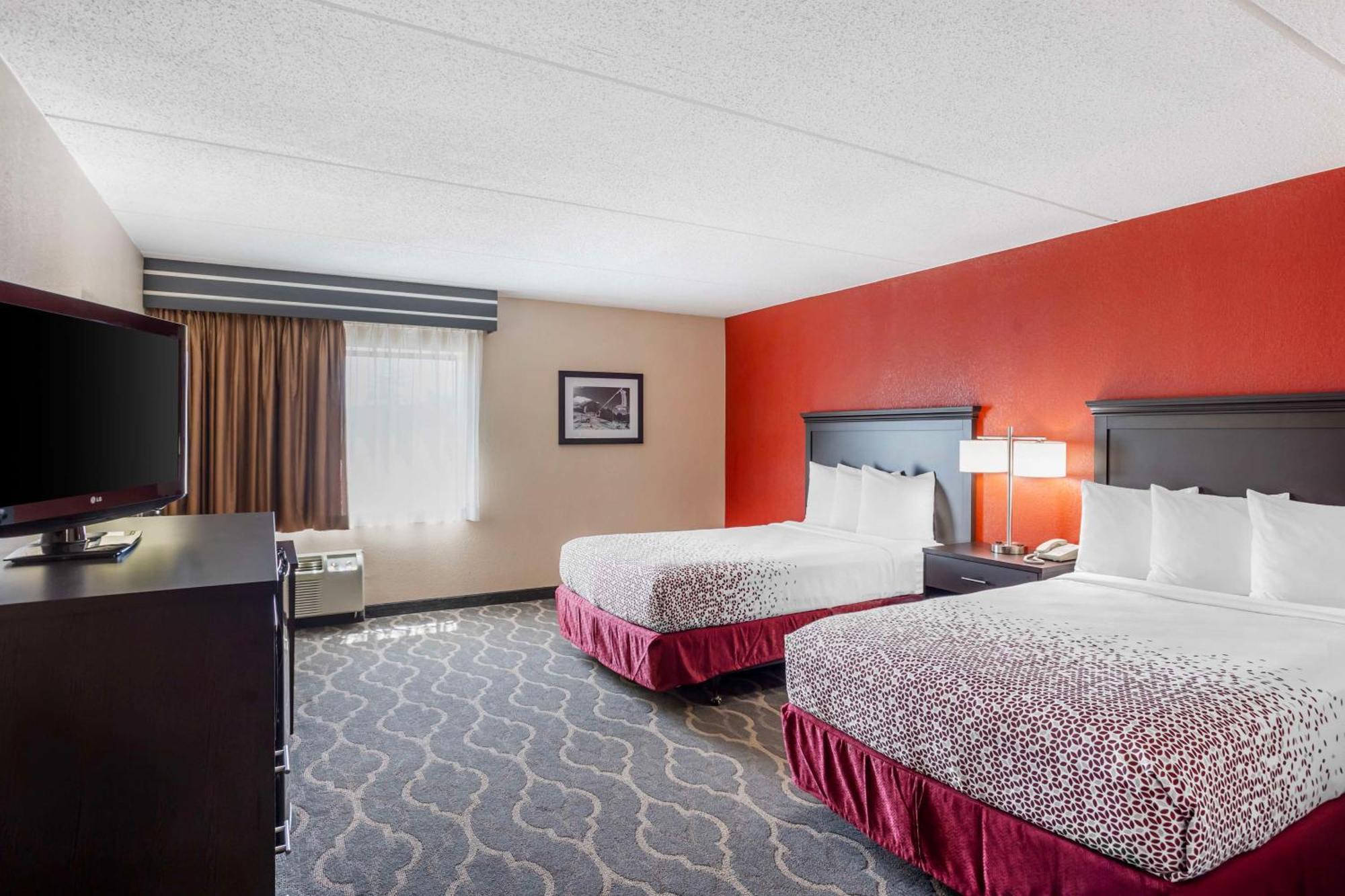 Best Western Inn At Blakeslee-Pocono Экстерьер фото