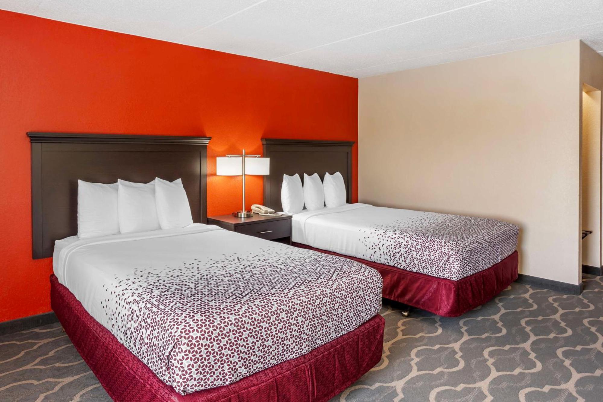 Best Western Inn At Blakeslee-Pocono Экстерьер фото